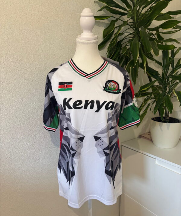 Fussballtrikot Replica Kenya 2025 Erwachsene Weiss/Grau