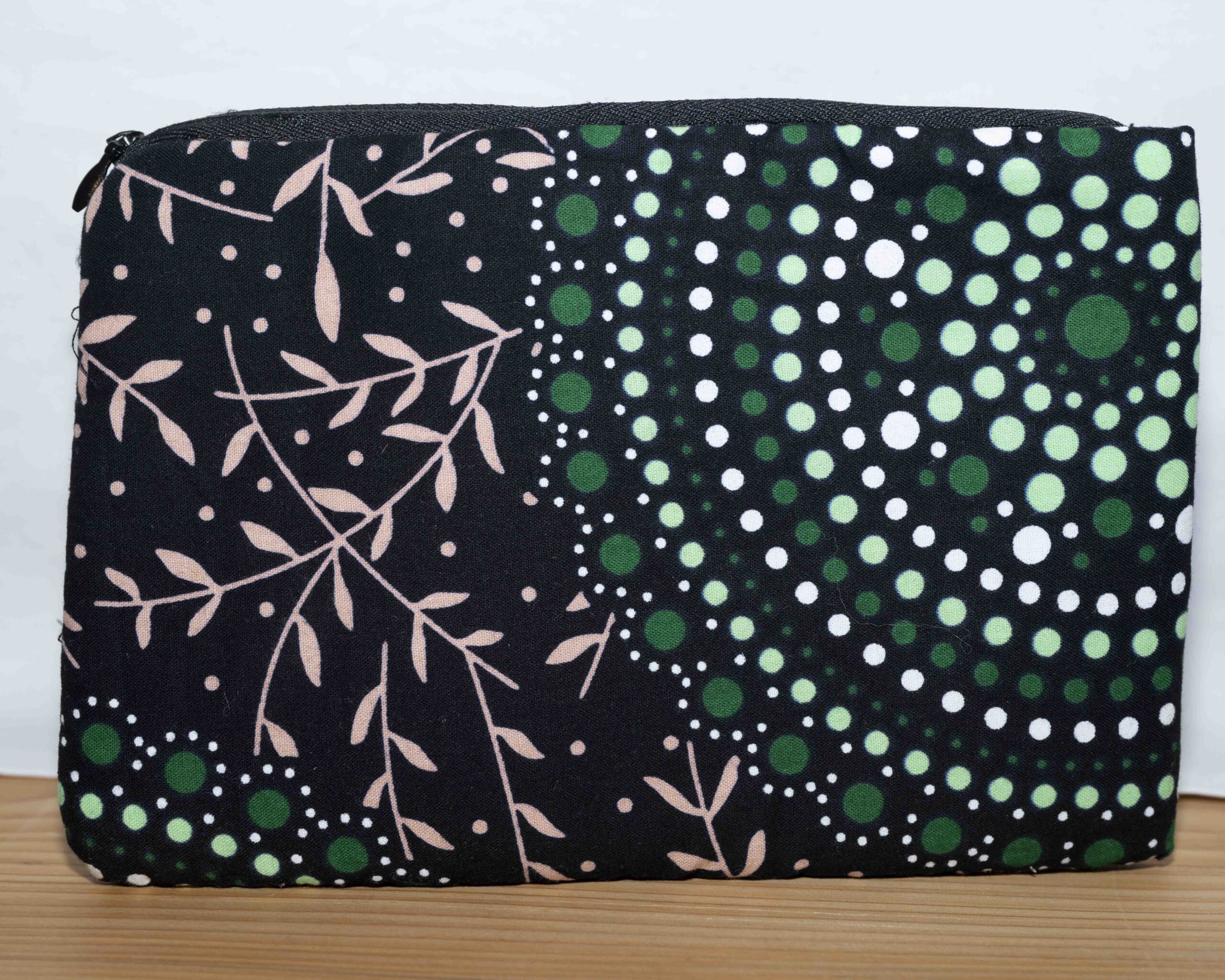 Kosmetiktasche gefüttert