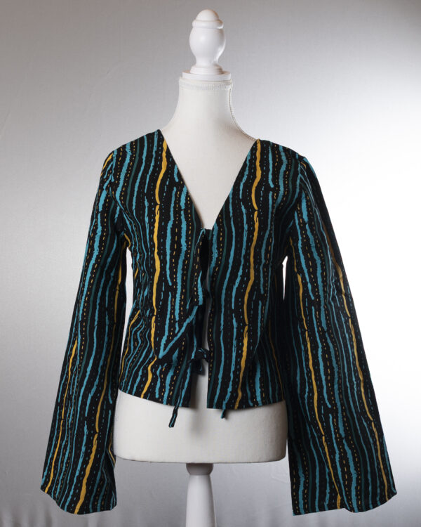 Tie Bluse